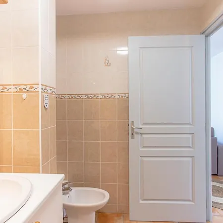 Superbe Avec Terrasse Et Vue Degagee