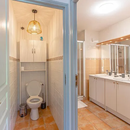 Superbe Avec Terrasse Et Vue Degagee 아파트